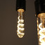 Vintlux E27 dimbare LED filamentlamp 4W T30 265lm 2200K - Karu Tube 130 mm Gold - sfeerbeeld
